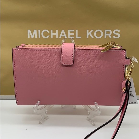 MICHAEL KORS LG DOUBLE ZIP WRISTLET CARNATION - Picture 8 of 16